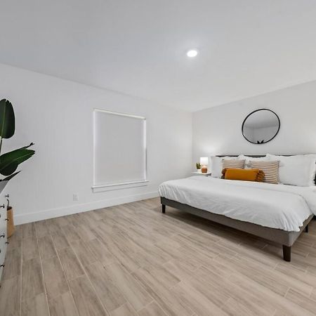 New! Few Minutes To Downtown, 10 To The Beach! Уест Палм Бийч Екстериор снимка